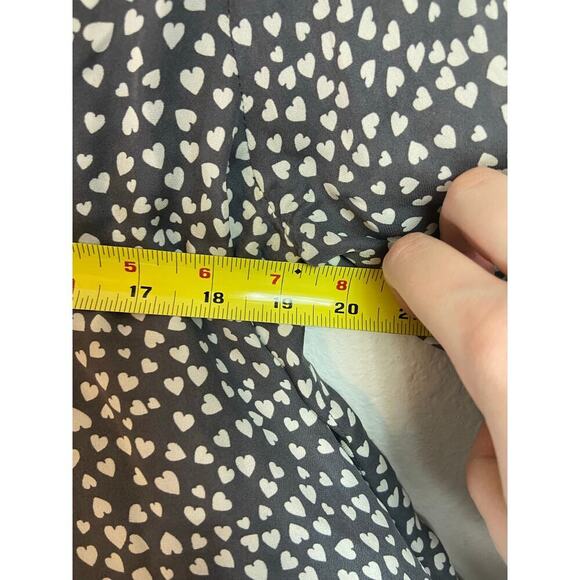 Joie silk blouse size xxs heart print - Picture 4 of 4